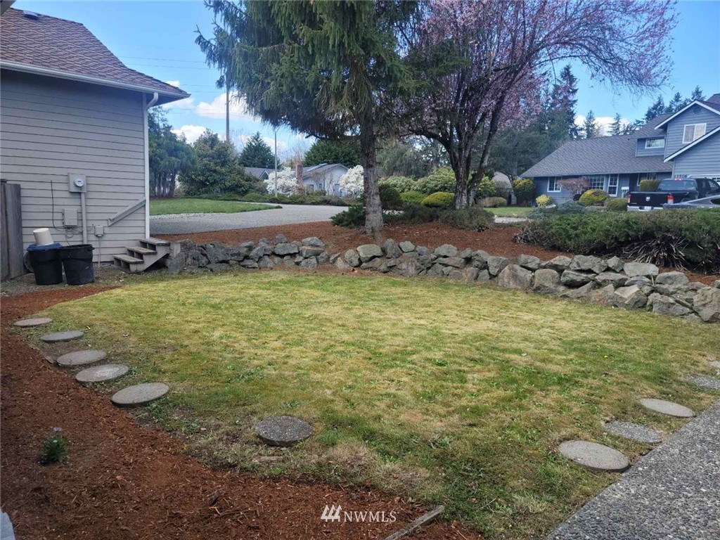 13509 Southeast 189th Place Renton, WA 98058 - Photo 3 of 23 Gallery Image 3