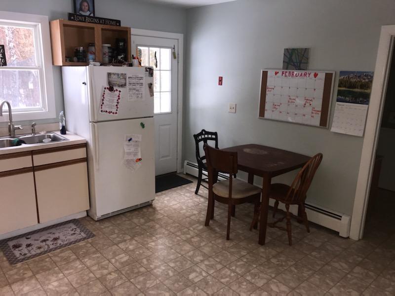 75 Mill Street Raymond, ME 04071 - Photo 7 of 13 Apt 2 Kitchen