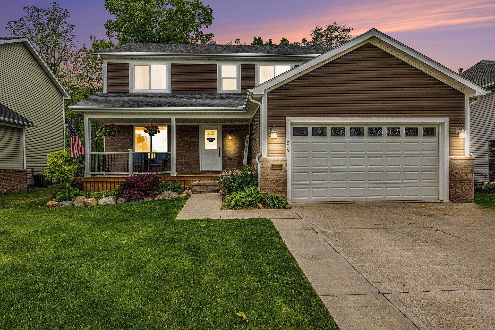 229 Mussey Street Romeo, MI 48065 - Photo 1 of 34 50176418-192b4f3b-a79a-4cb4-92a8-42cf9baa3aa4.JPG