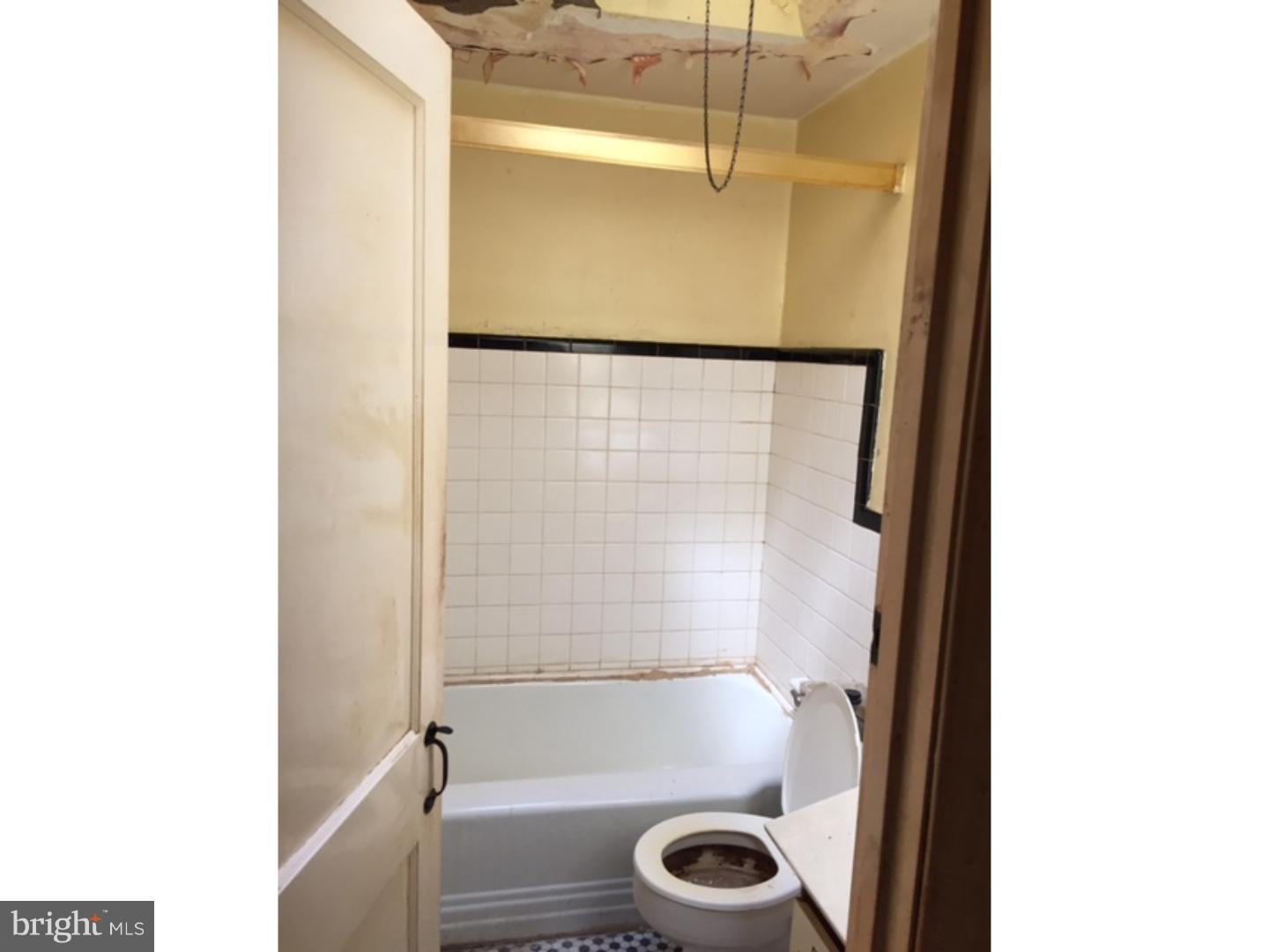 55 Springton Road Upper Darby, PA 19082 - Photo 8 of 12