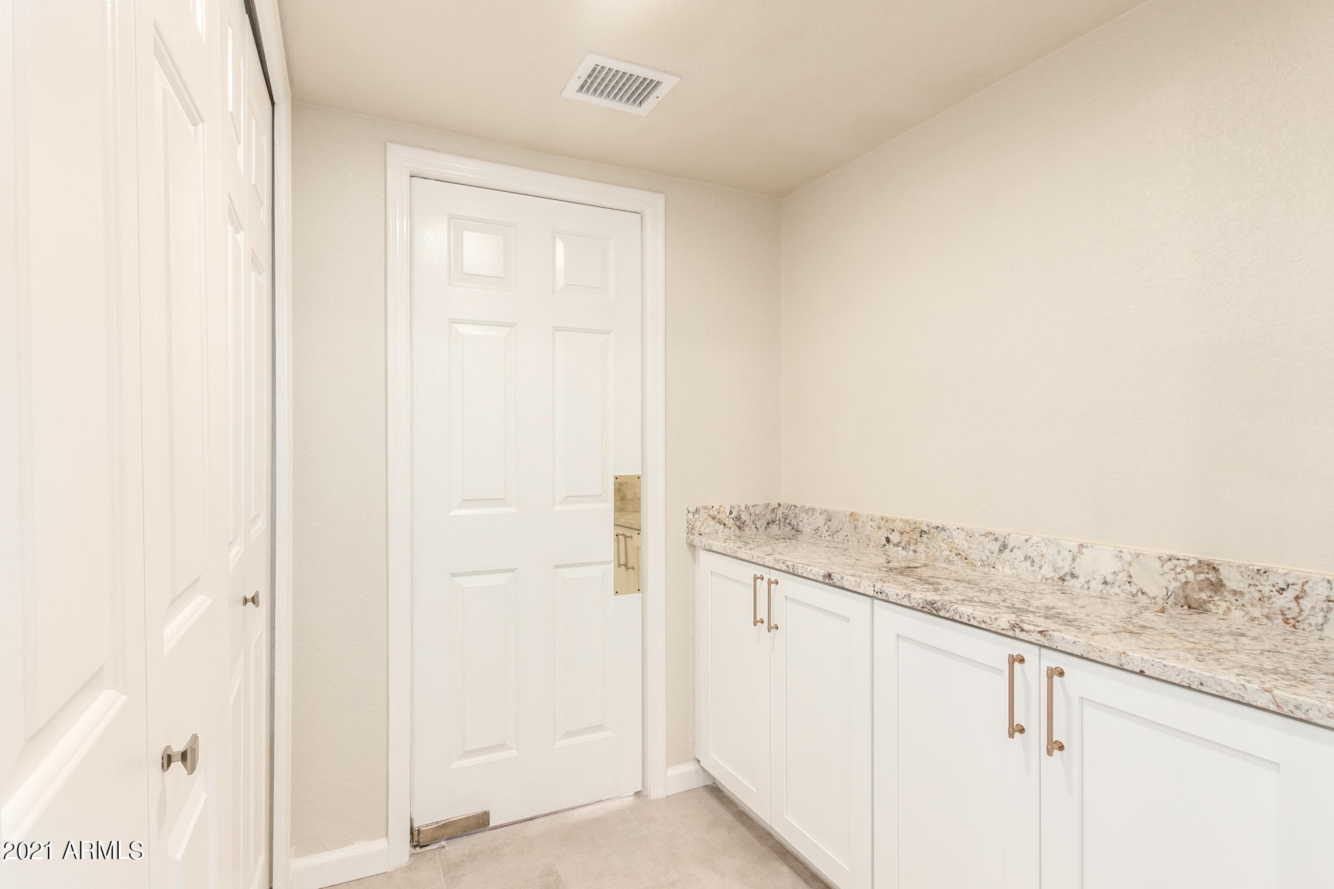 16237 South 34th Way Phoenix, AZ 85048 - Photo 18 of 38 19 - 34th