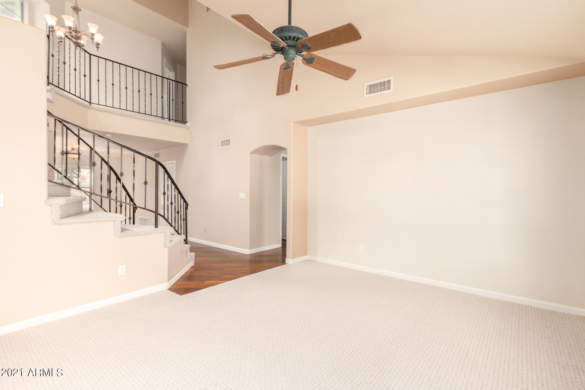 16237 South 34th Way Phoenix, AZ 85048 - Photo 9 of 38 09 - 34th