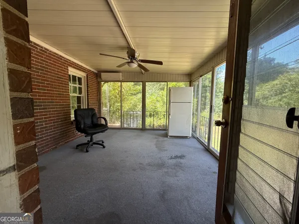 a view of entryway