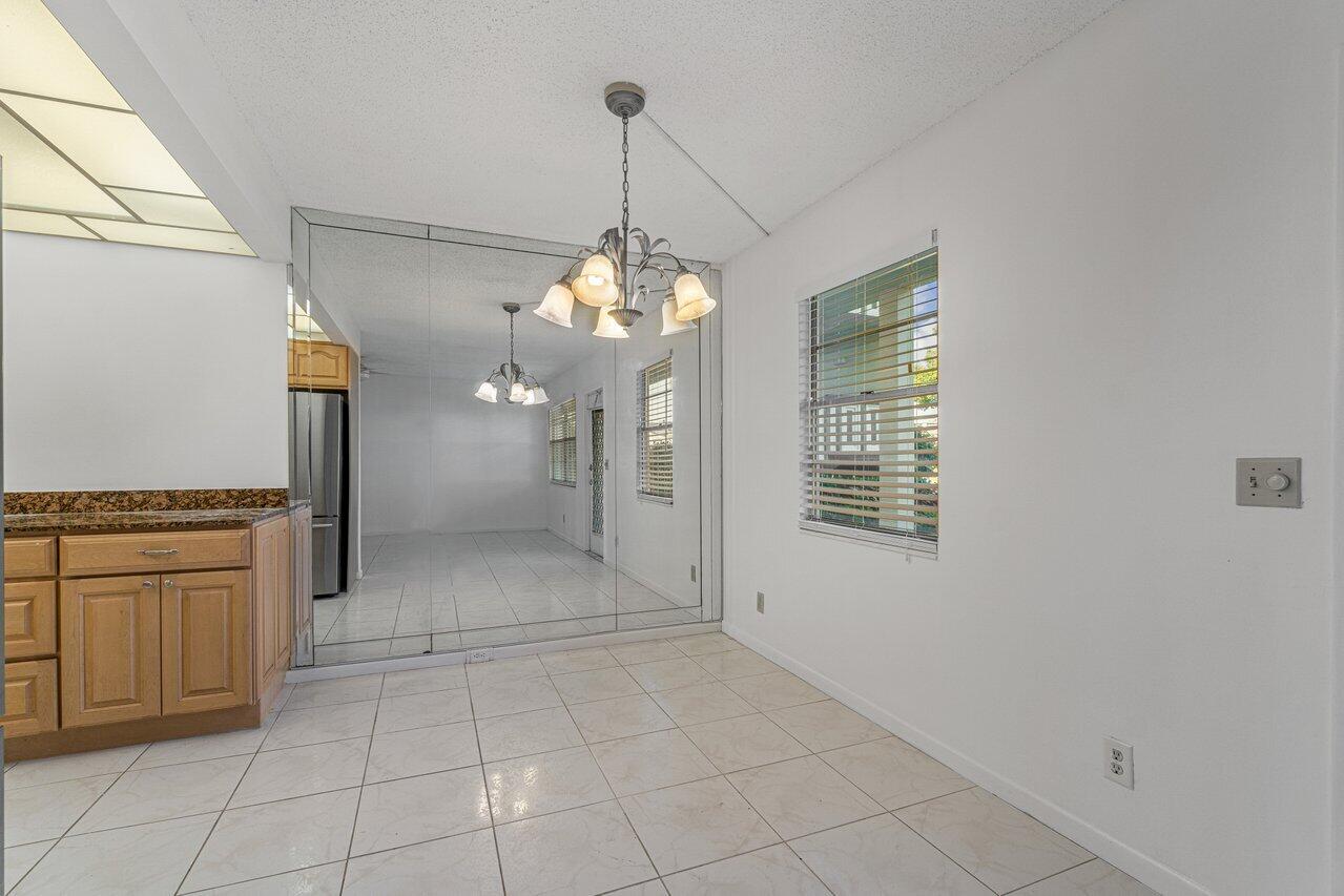1040 Hythe A Boca Raton, FL 33434 - Photo 8 of 27 ';k
