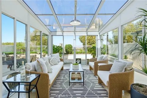 $1,295,000 | 627 Avery Place, Long Beach, CA 90807