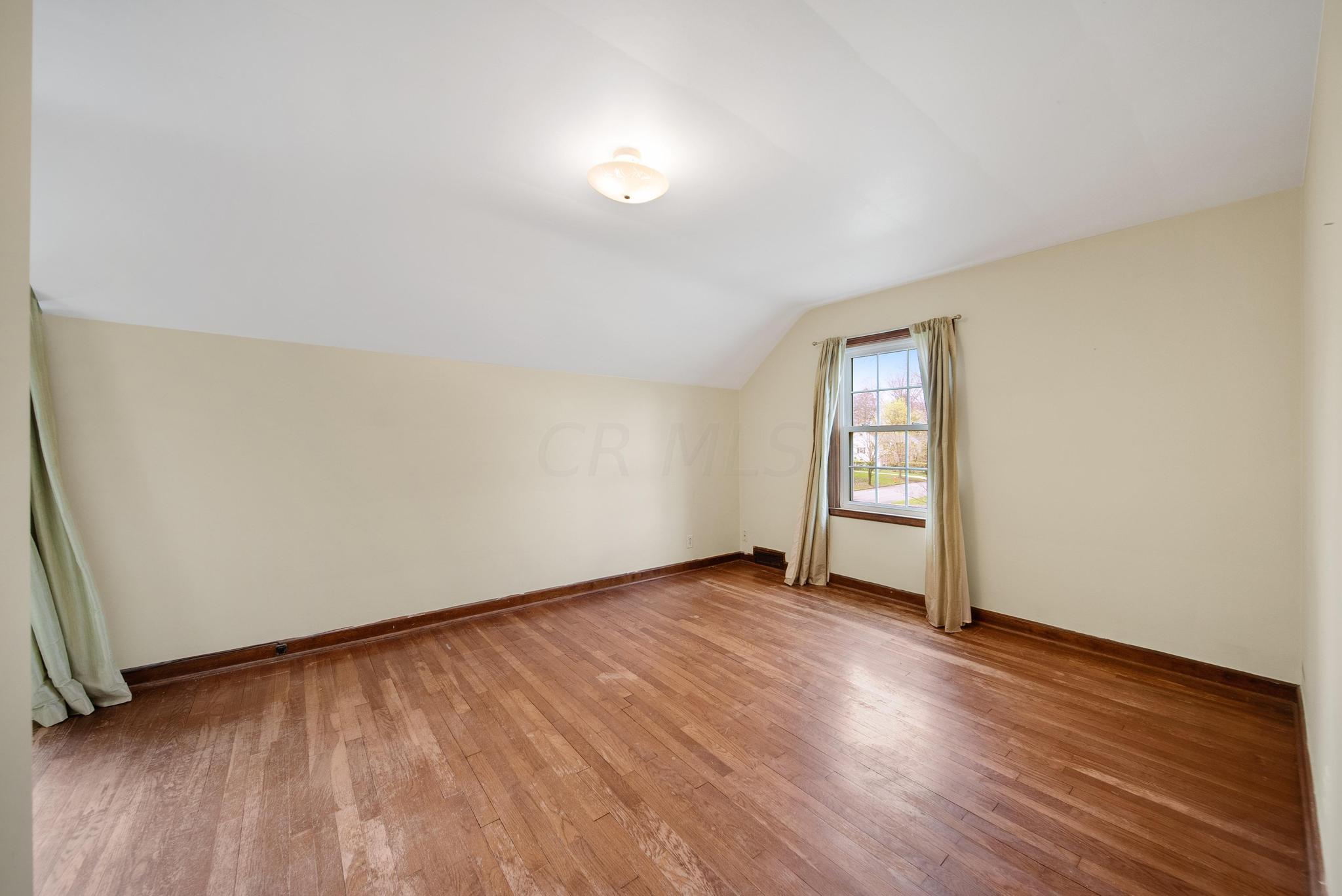 1160 Kingslea Road Columbus, OH 43209 - Photo 23 of 38 Bedroom 2