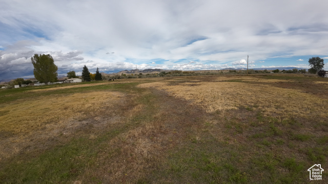 2425 North Vernal Avenue Vernal, UT 84078 - Photo 4 of 12