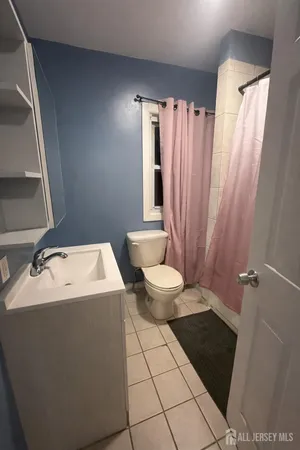 $1,800 | 77 Center Street, Perth Amboy, NJ 08861