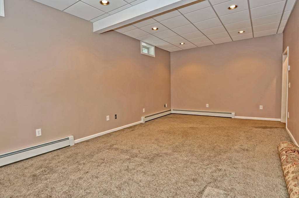 15 Cadman Road Mendon, MA 01756 - Photo 29 of 30 Gallery Image 29