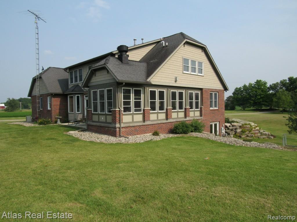 9071 Horton Road Goodrich, MI 48438 - Photo 2 of 28 IMG_1404.jpg