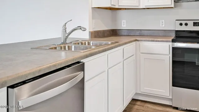 $288,490 | 1237 Skystone Loop Northeast, Unit LOT 10, Supply, NC 28462