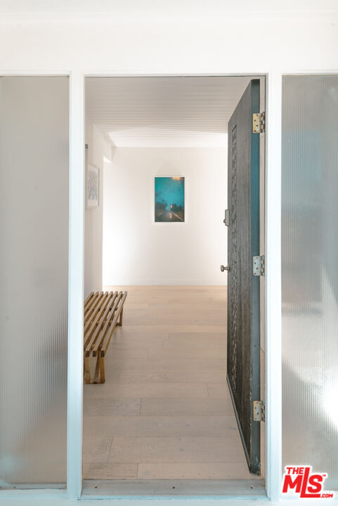 20647 Seaboard Road Malibu, CA 90265 - Photo 6 of 35 a view of bathroom