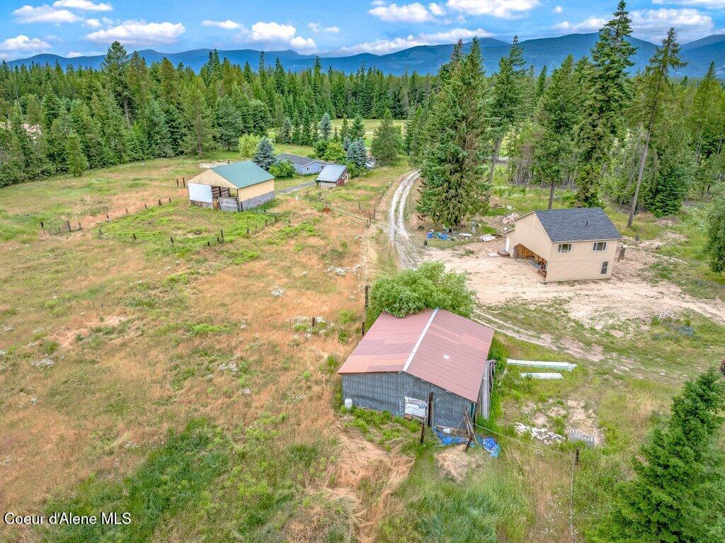1822 Kootenai Trail Road Naples, ID 83847 - Photo 10 of 73 --51.jpg-SMALL