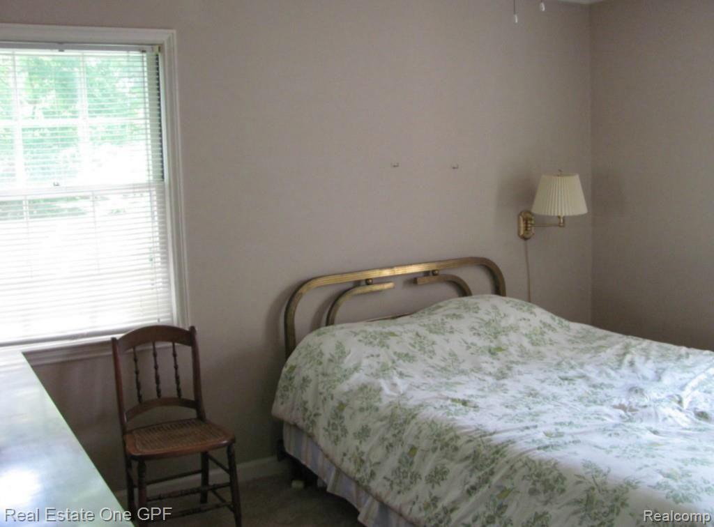295 Moross Road Grosse Pointe, MI 48236 - Photo 20 of 32 20 IMG_1652.jpg