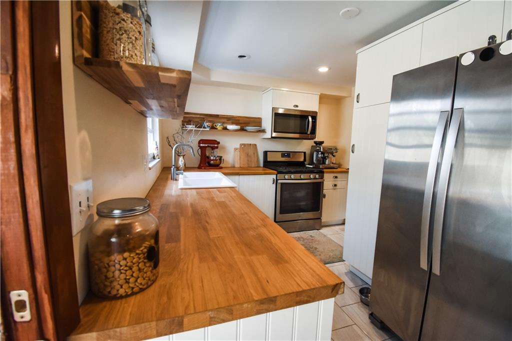 5033 Grove Road Pittsburgh, PA 15236 - Photo 5 of 15 Gallery Image 5