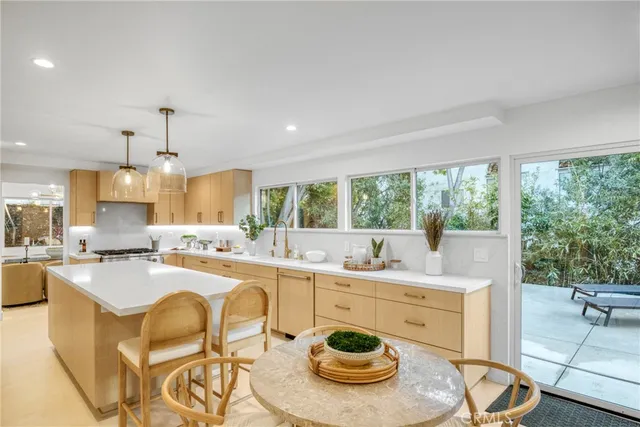 $2,195,000 | 22824 Sparrow Dell Drive, Calabasas, CA 91302