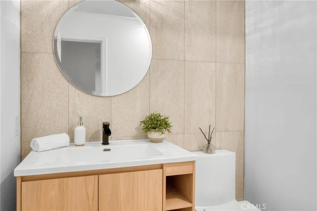 $2,195,000 | 22824 Sparrow Dell Drive, Calabasas, CA 91302