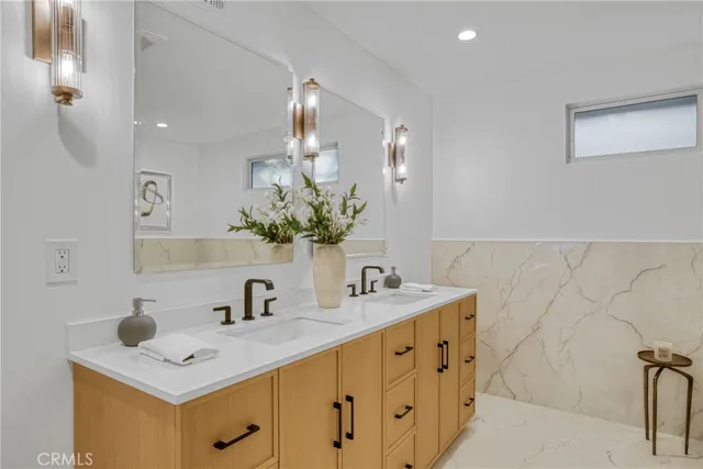 $2,195,000 | 22824 Sparrow Dell Drive, Calabasas, CA 91302