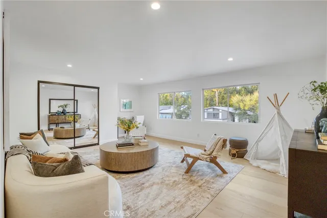$2,195,000 | 22824 Sparrow Dell Drive, Calabasas, CA 91302