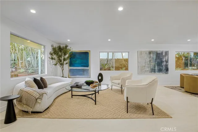 $2,195,000 | 22824 Sparrow Dell Drive, Calabasas, CA 91302
