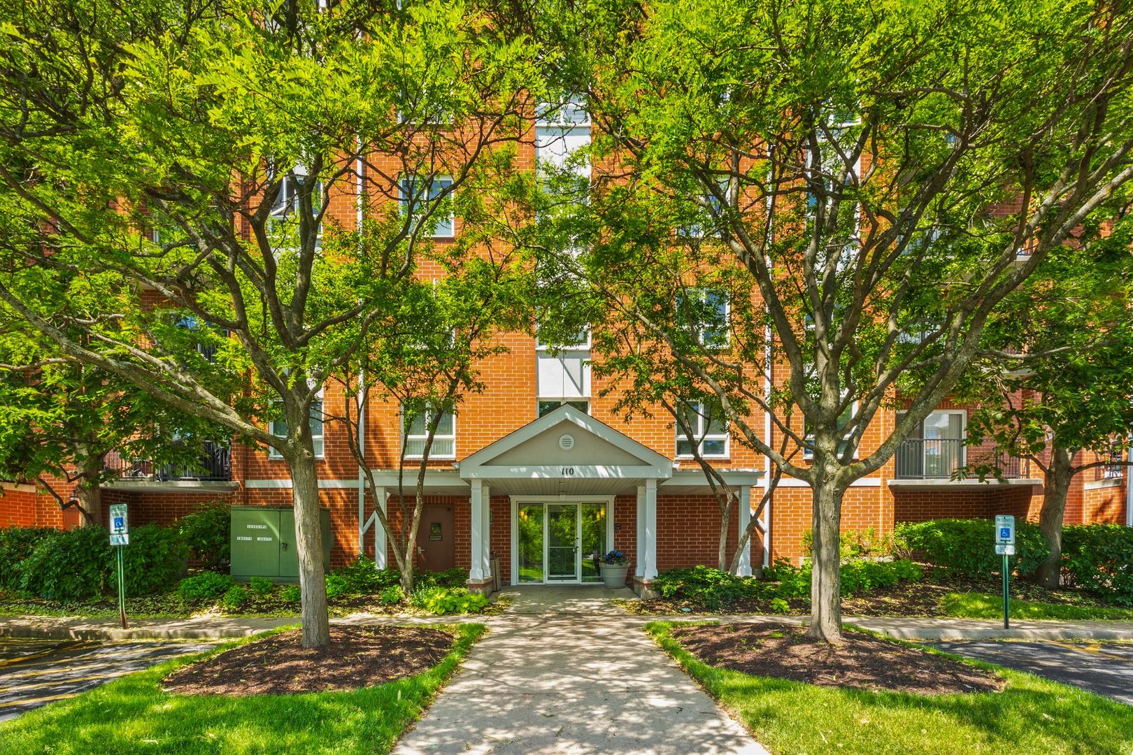 110 North Milwaukee Ave Unit 306  