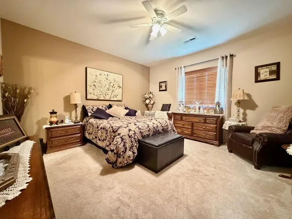 $399,900 | 1718 12th Street North, Wahpeton, ND 58075