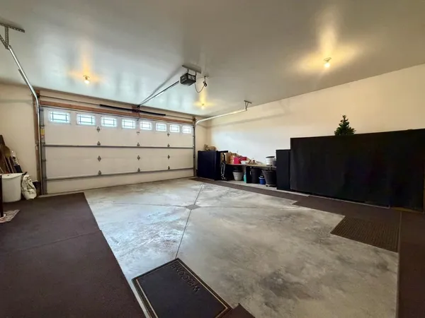 $399,900 | 1718 12th Street North, Wahpeton, ND 58075