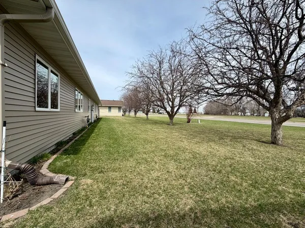 $399,900 | 1718 12th Street North, Wahpeton, ND 58075