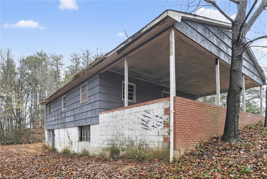 4021 Vestal Road Jonesville, NC 28642 - Photo 27 of 31