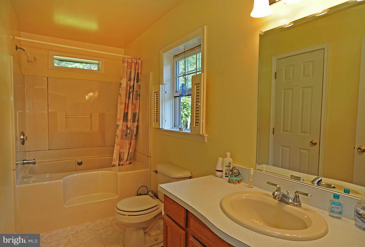 2804 Paper Mill Road Phoenix, MD 21131 - Photo 14 of 26 Bath (Master)