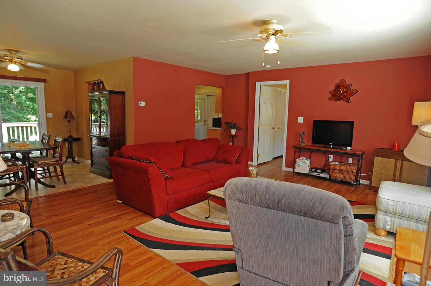 2804 Paper Mill Road Phoenix, MD 21131 - Photo 4 of 26 Living Room