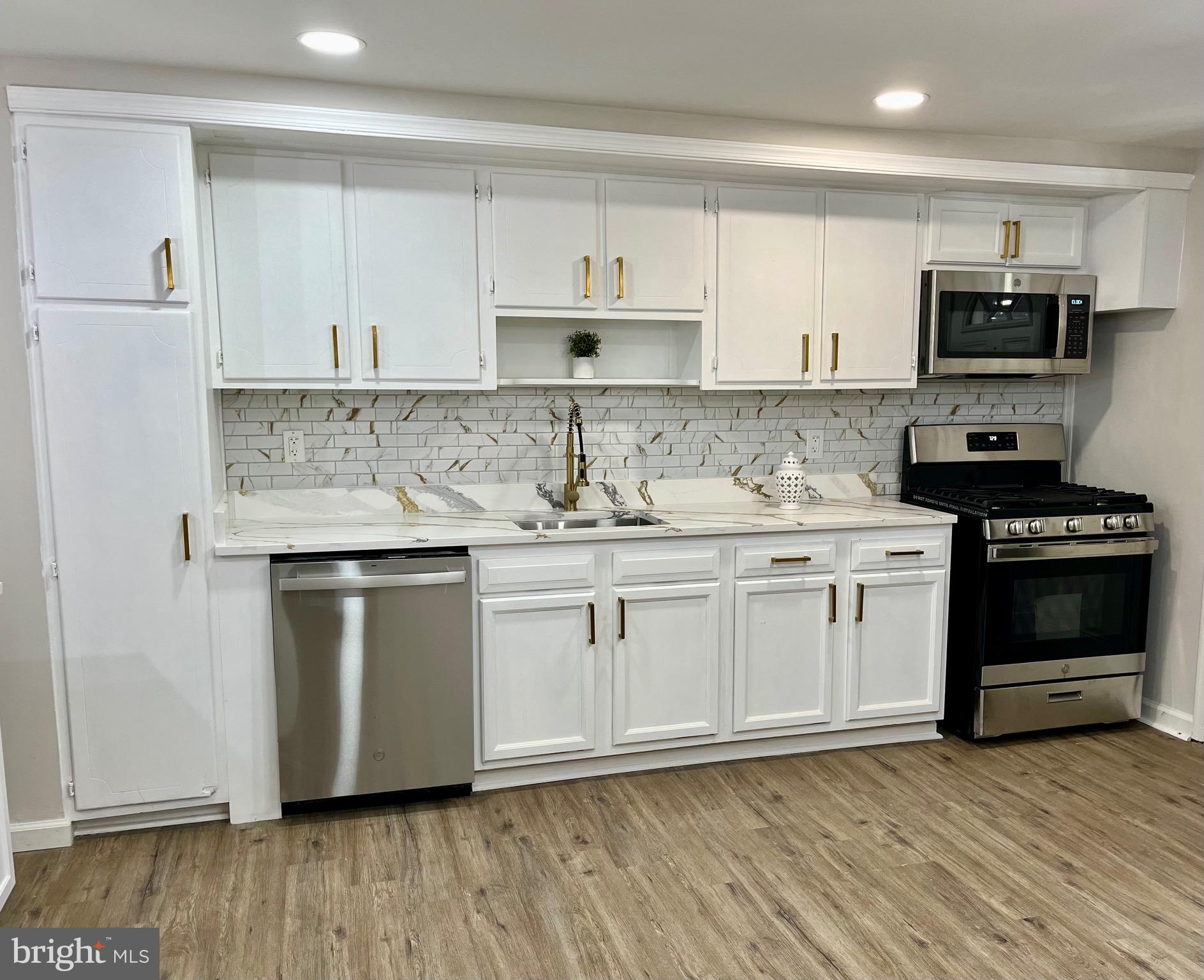 3009 Mallview Road Baltimore, MD 21230 - Photo 7 of 31