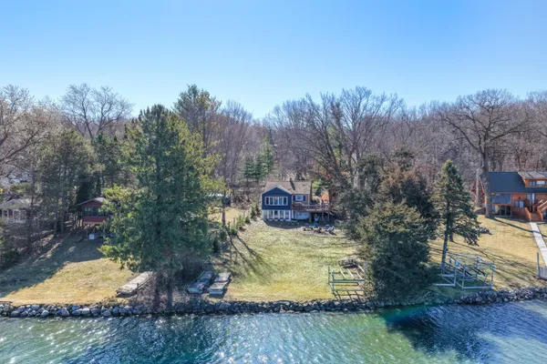 $850,000 | N6997 Oakwood Road, Richmond, WI 53190