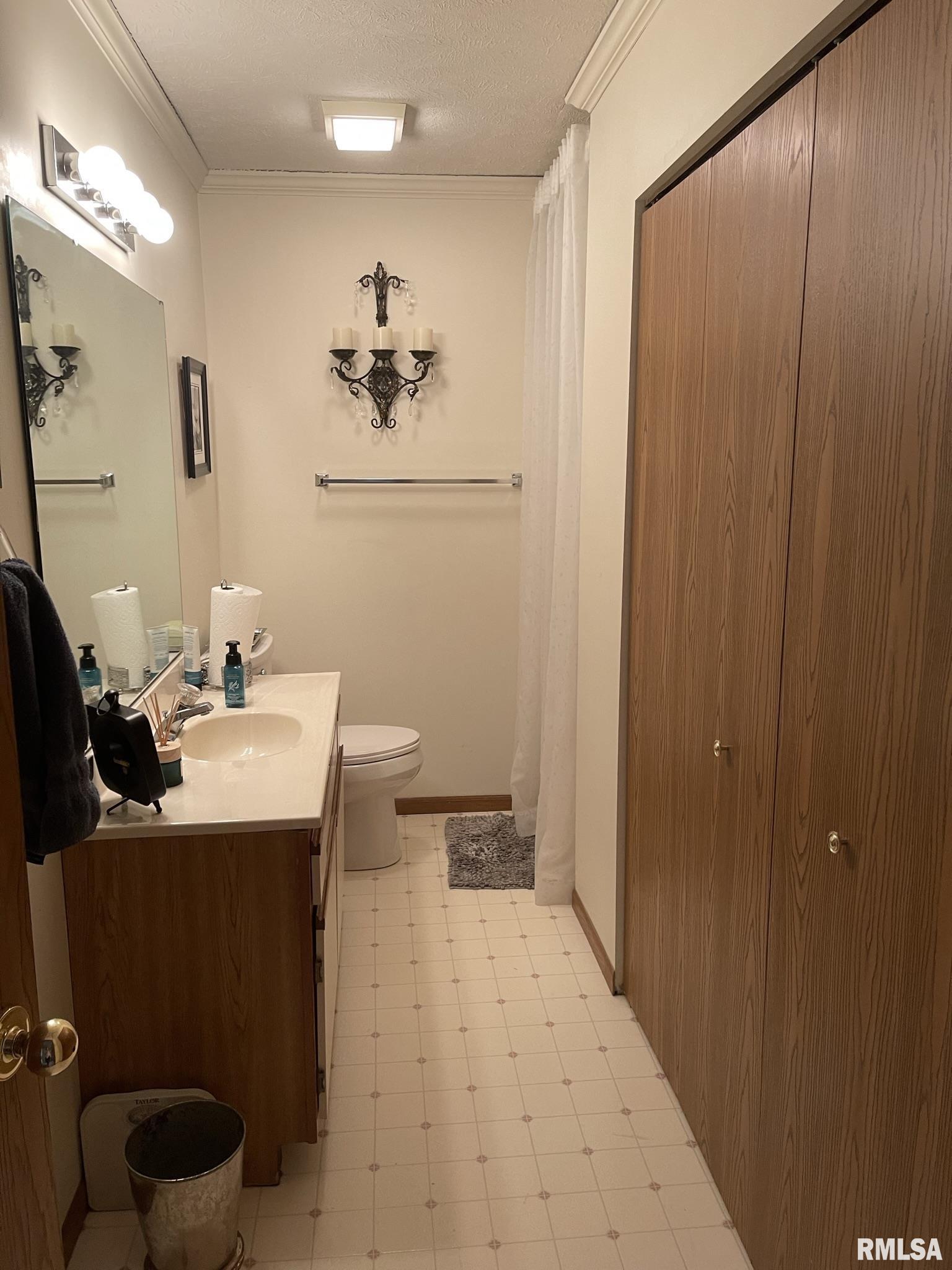 4427 Venetian Drive Springfield, IL 62703 - Photo 12 of 15