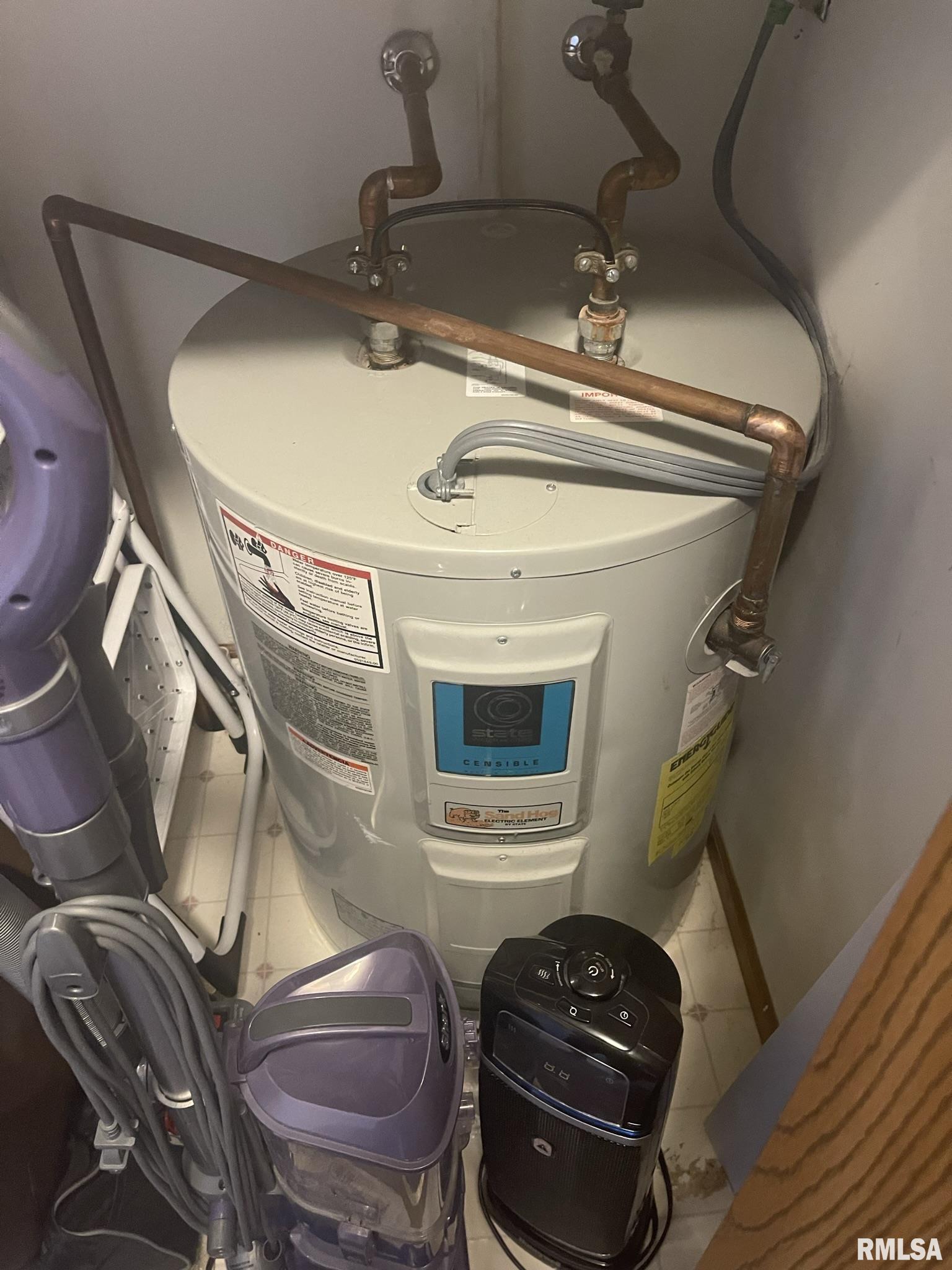 4427 Venetian Drive Springfield, IL 62703 - Photo 13 of 15