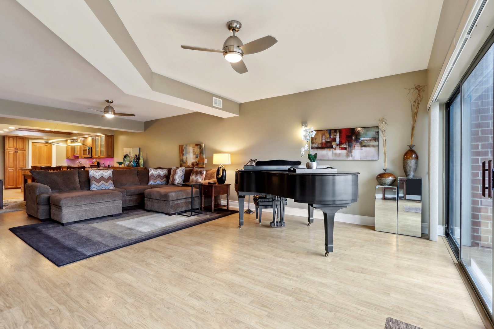 1S095 Spring Road, Unit 3C Villa Park, IL 60181 - Photo 5 of 30