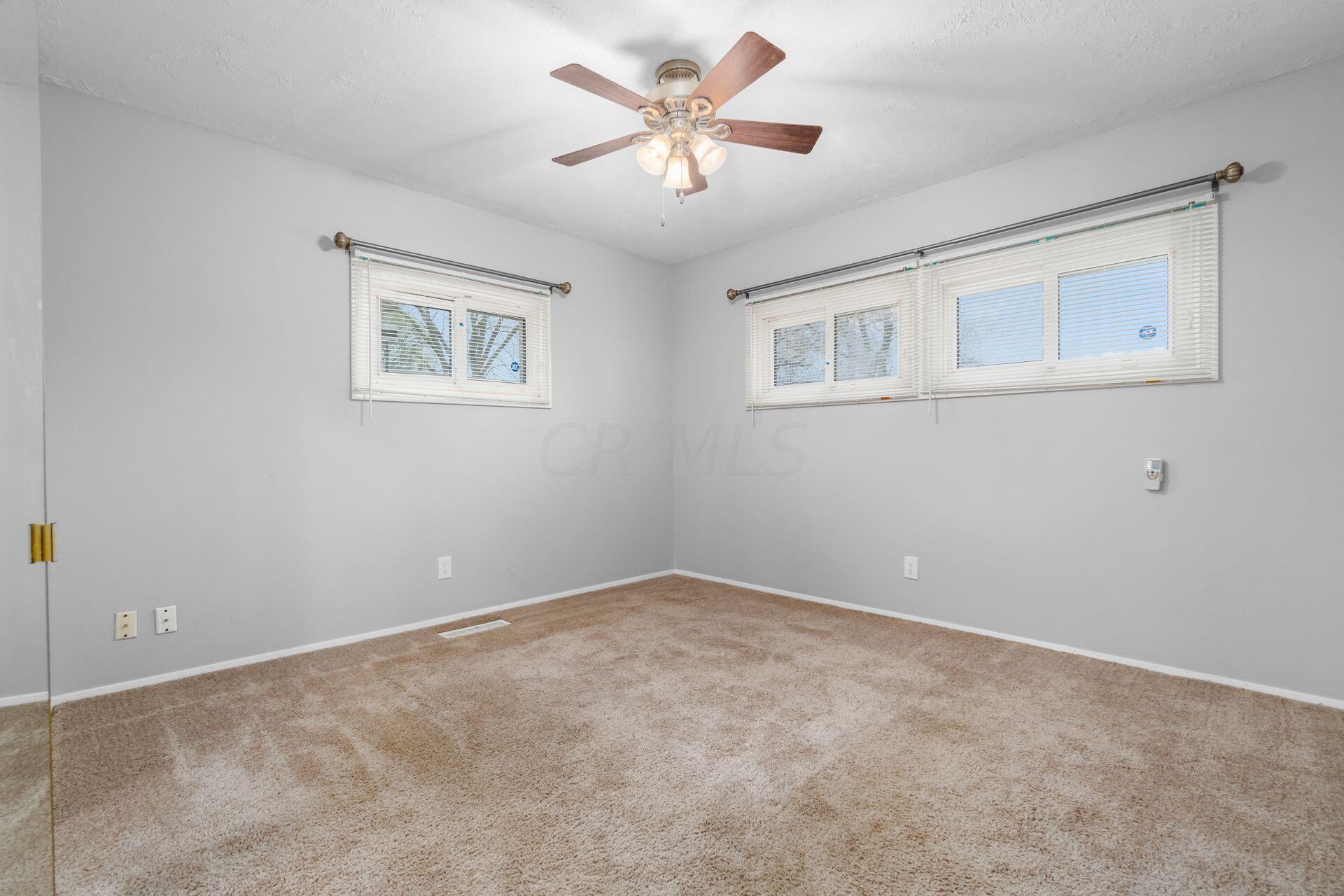 4111 Rickenbacker Avenue Columbus, OH 43213 - Photo 17 of 35 016_111 Rickenbacker Av - 058