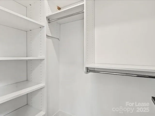 $4,800 | 815 East 36th Street, Charlotte, NC 28205