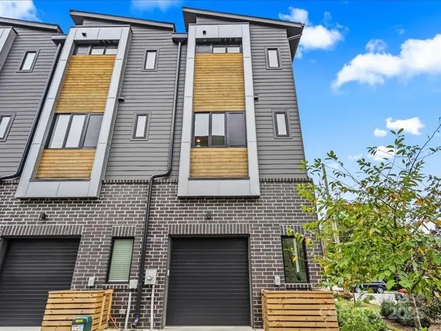 $4,800 | 815 East 36th Street, Charlotte, NC 28205