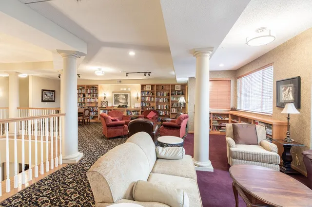 $269,000 | 15001 Burnhaven Drive, Unit 104, Burnsville, MN 55306