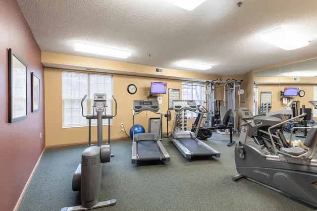 $269,000 | 15001 Burnhaven Drive, Unit 104, Burnsville, MN 55306