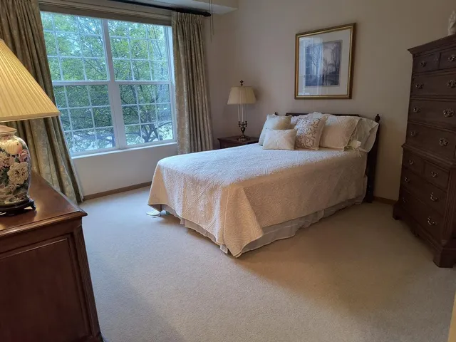 $269,000 | 15001 Burnhaven Drive, Unit 104, Burnsville, MN 55306