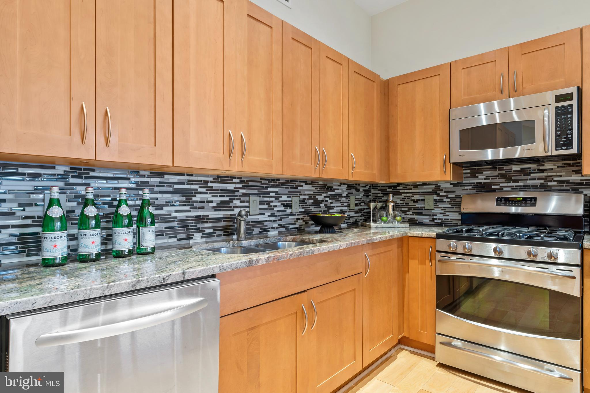 811 4th Street Northwest, Unit 1011 Washington, DC 20001 - Photo 11 of 42