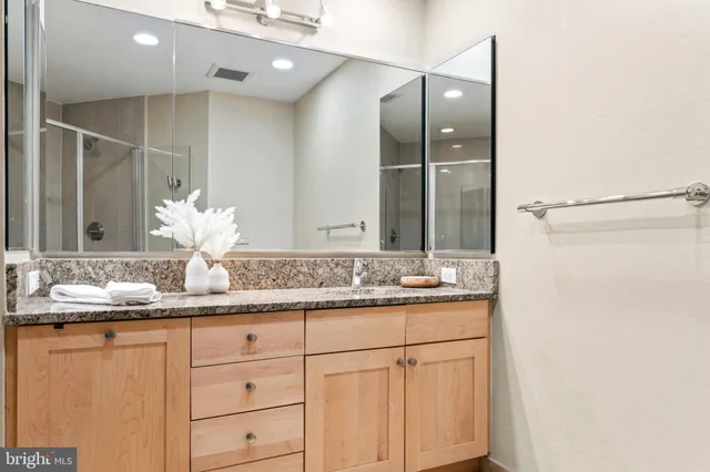 $1,395,000 | 811 4th Street Northwest, Unit 1011, Washington, DC 20001