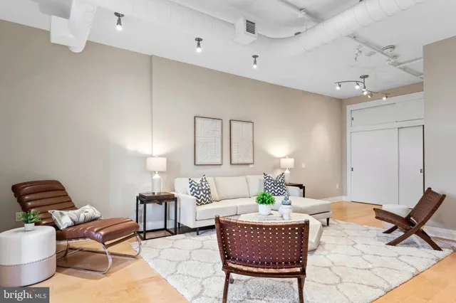 $1,395,000 | 811 4th Street Northwest, Unit 1011, Washington, DC 20001