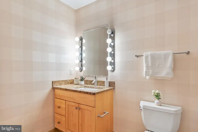 $1,395,000 | 811 4th Street Northwest, Unit 1011, Washington, DC 20001