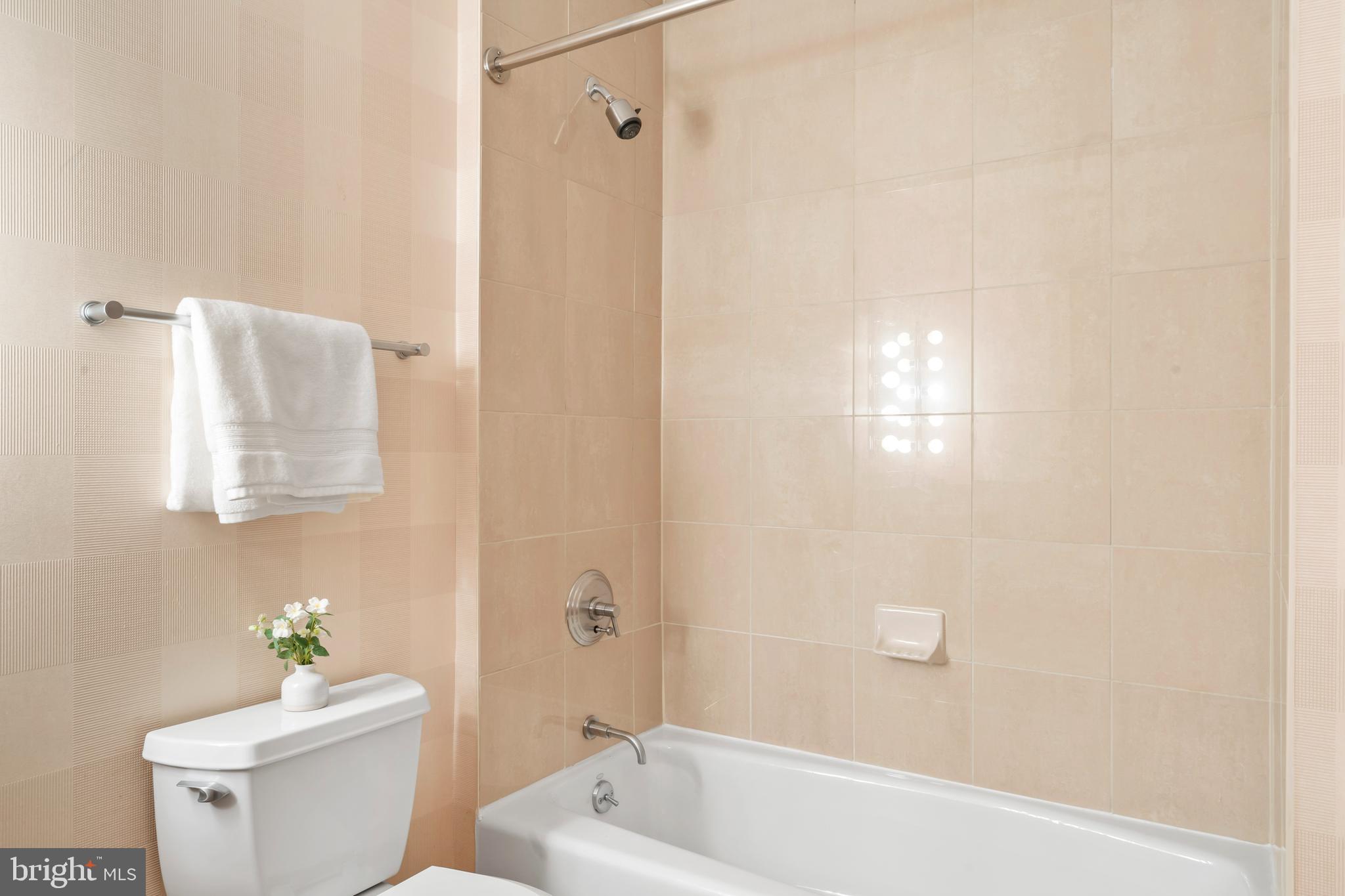 811 4th Street Northwest, Unit 1011 Washington, DC 20001 - Photo 6 of 42