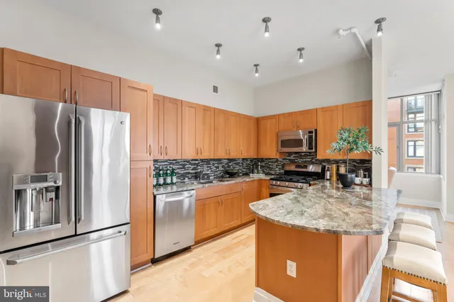 $1,395,000 | 811 4th Street Northwest, Unit 1011, Washington, DC 20001