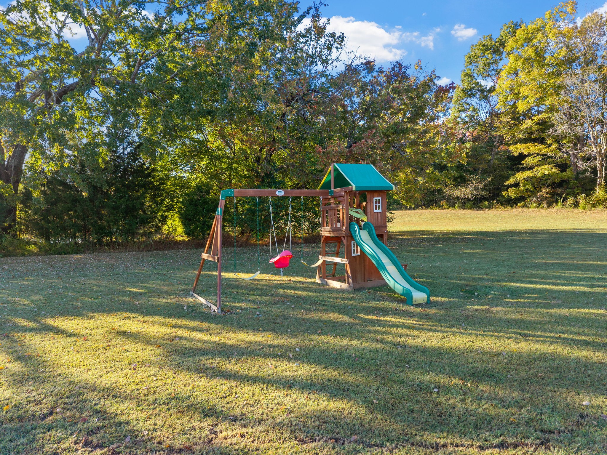 3762 Bowker Road Charlotte, TN 37036 - Photo 33 of 35 a view of a park with large trees