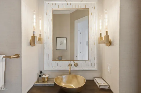 $2,800,000 | 300 Lake Manor Road, Chapel Hill, NC 27516